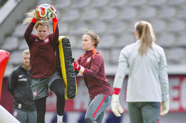 08.10.2026 LEUVEN , PILKA NOZNA KOBIET ( WOMEN S FOOTBALL) TRENING OFICJALNY PRZED POLFINALEM BARAZY MISTRZOSTW SWIATA 2027 TRENING NZ. KINGA SEWERYN JULIA WOZNIAK FOTO RADOSLAW JOZWIAK CYFRASPORT NEWSPIX.PL --- Newspix.pl  RA2_6277