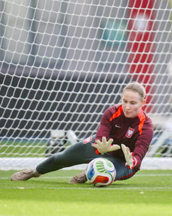 08.10.2026 LEUVEN , PILKA NOZNA KOBIET ( WOMEN S FOOTBALL) TRENING OFICJALNY PRZED POLFINALEM BARAZY MISTRZOSTW SWIATA 2027 TRENING NZ. JULIA WOZNIAK FOTO RADOSLAW JOZWIAK CYFRASPORT NEWSPIX.PL --- Newspix.pl  RA2_6337