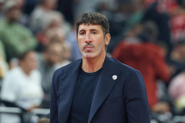 Alex Mumbru, Virtus Bologna, Head Coach before the game, cutout, GER, FC Bayern Basketball vs. Virtus Bologna, basketball, EuroLeague, Matchday 4, 2026–2027 season, October 8, 2026, GER, FC Bayern Basketball vs. Virtus Bologna, basketball, EuroLeague, Matchday 4, 2026–2027 season, October 8, 2026, Munich Copyright: xEibner-Pressefoto JennixMaulx EP_JML