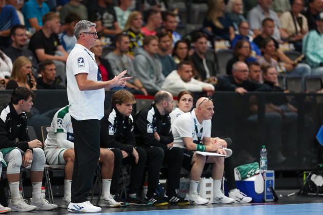 Runar Sigtryggsson, HSG Wetzlar, Coach (GER), TVB Stuttgart vs. HSG Wetzlar, Handball, Opel Handball Bundesliga, Matchday 8, 2026–2027 Season, October 8, 2026, GER, TVB Stuttgart vs. HSG Wetzlar, Handball, Opel Handball Bundesliga, Matchday 8, 2026–2027 season, October 8, 2026, Stuttgart Copyright: xEibner-Pressefoto SoerenxHerwegx EP_SHG