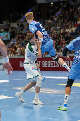 Linus Schmid, TVB Stuttgart, 19, promoted to GER; TVB Stuttgart vs. HSG Wetzlar, Handball, Opel Handball Bundesliga, Matchday 8, 2026–2027 season, October 8, 2026, GER, TVB Stuttgart vs. HSG Wetzlar, Handball, Opel Handball Bundesliga, Matchday 8, 2026–2027 season, October 8, 2026, Stuttgart Copyright: xEibner-Pressefoto SoerenxHerwegx EP_SHG