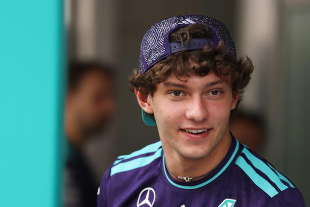 FORMULE 1 : Grand Prix de Singapour - 08 10 2026 12 Andrea Kimi Antonelli (ITA) Mercedes-AMG PETRONAS Formula One Team (DEU) Mercedes-AMG F1 W17 E Performance, during the 2026 Formula Singapore Grand Prix, 17th round of the 2026 Formula 1 World Championship, WM, Weltmeisterschaft taking place from October 09 to 11, 2026 on the Marina Bay Street circuit, in Singapore (SGP) SINGAPORESingapore  Copyright: xMPSxAGENCYx