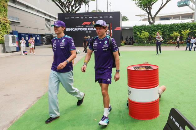 FORMULE 1 : Grand Prix de Singapour - 08 10 2026 63 George Russell (GBR) & 12 Andrea Kimi Antonelli (ITA) Mercedes-AMG PETRONAS Formula One Team (DEU) Mercedes-AMG F1 W17 E Performance, during the 2026 Formula Singapore Grand Prix, 17th round of the 2026 Formula 1 World Championship, WM, Weltmeisterschaft taking place from October 09 to 11, 2026 on the Marina Bay Street circuit, in Singapore (SGP) SINGAPORESingapore Copyright: xMPSxAGENCYx