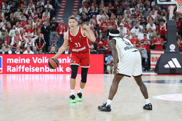 Rokas Jokubaitis, FC Bayern Basketball, 31, with Kevin Kokila, Virtus Bologna, 03, GER, FC Bayern Basketball vs. Virtus Bologna, Basketball, EuroLeague, Matchday 4, 2026–2027 Season, October 8, 2026, GER, FC Bayern Basketball vs. Virtus Bologna, Basketball, EuroLeague, Matchday 4, 2026–2027 Season, October 8, 2026, Munich Copyright: xEibner-Pressefoto JennixMaulx EP_JML