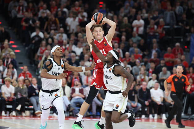 Rokas Jokubaitis, FC Bayern Basketball, 31, with Rasheed Bello, Virtus Bologna, 00, and Trent Frazier, Virtus Bologna, 01, GER, FC Bayern Basketball vs. Virtus Bologna, Basketball, EuroLeague, Matchday 4, 2026–2027 Season, October 8, 2026, GER, FC Bayern Basketball vs. Virtus Bologna, Basketball, EuroLeague, Matchday 4, 2026–2027 Season, October 8, 2026, Munich Copyright: xEibner-Pressefoto JennixMaulx EP_JML