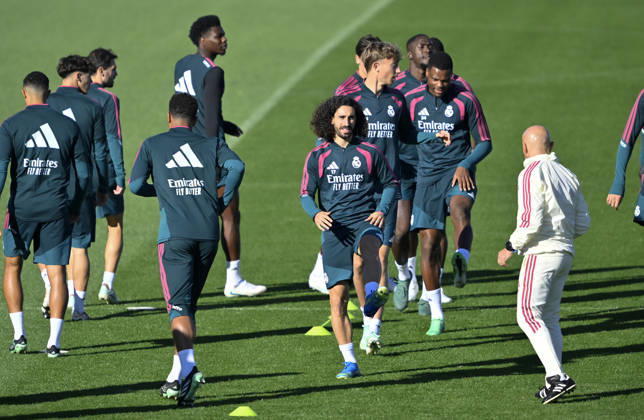 Training session of Real Madrid MADRID, SPAIN - OCTOBER 9: Real Madrid player Marc Cucurella (C) attends a training session at the club s Valdebebas training complex prior to their upcoming La Liga week 8 football match against Villarreal in Madrid, Spain on October 9, 2026. Burak Akbulut Anadolu Madrid Spain. Editorial use only. Please get in touch for any other usage.  Copyright: x2026xAnadoluxBurakxAkbulutx