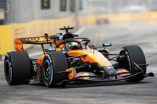 FORMULA 1 SINGAPORE AIRLINES SINGAPORE GRAND PRIX 2026 Oscar Piastri (AUS) 81 McLaren in practice during the Formula 1 Singapore Airlines Singapore Grand Prix 2026, Round 17 of the 2026 Formula 1 World Championship, WM, Weltmeisterschaft from 9th - 11th October 2026 at the Marina Bay Street Circuit, Singapore. Credit: Robbie Hoad Every Second Media Editorial use only. All images are copyright Every Second Media Limited. No images may be reproduced without prior permission. Copyright: xIMAGO EveryxSecondxMediax ESM-2203-0261 RobbiexHoadx xEveryxSecondxMediax