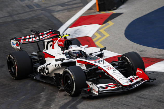 F1 - SINGAPORE GRAND PRIX 2026 87 BEARMAN Ollie Oliver (gbr), TGR Haas F1 Team VF-26, action during the 2026 Formula 1 Singapore Grand Prix, 17th round of the 2026 Formula One World Championship, WM, Weltmeisterschaft from October 9 to 11, 2026 on the Marina Bay Street Circuit, in Singapore, Singapore - SingaporeSingapore  Copyright: xJulienxDelfossex