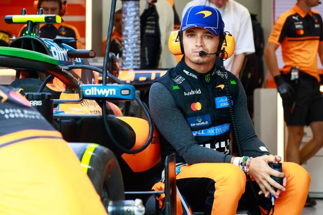 NORRIS Lando gbr, McLaren F1 Team MCL40, portrait F1 GP 17 Singapore 2026 ALONSO Fernando spa, Aston Martin F1 Team Honda AMR26, portrait F1 GP 17 Singapore 2026 Singapore