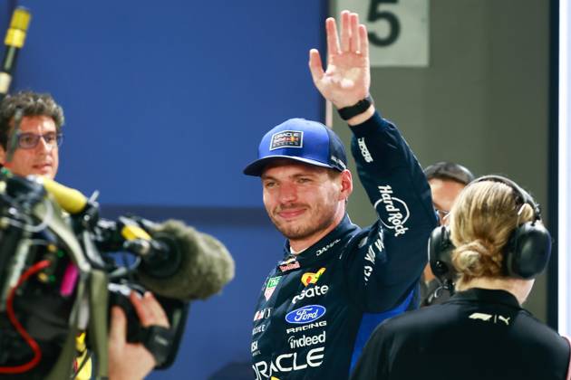 VERSTAPPEN Max (NLD), Red Bull Racing Ford RB22, portrait, F1 GP 17 Singapore 2026; ALONSO Fernando (SPA), Aston Martin F1 Team Honda AMR26, portrait, F1 GP 17 Singapore 2026; Singapore