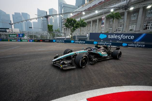 October 9, 2026, Singapore, Singapore: George Russell (GBR) (Mercedes-AMG Petronas F1 Team) during free practice 1 of the Formula 1 Singapore Grand Prix 2026 at the Marina Bay Street Circuit. Singapore Singapore - ZUMAs197 20261009_aaa_s197_063 Copyright: xLucaxMartinix
