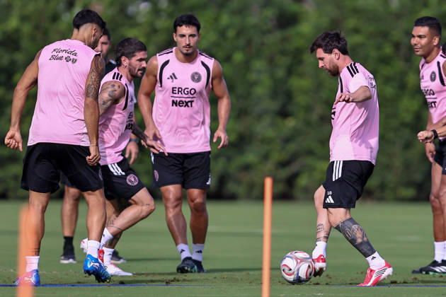 FORT LAUDERDALE, FL - OCTOBER 09: Inter Miami CF forward Lionel Messi (10), defender Gonzalo Lujan (2) and midfielder Rodrigo de Paul (7) are seen during an Inter Miami Training Session at Florida Blue Training Center on October 09, 2026 in Fort Lauderdale, Florida.(Photo by Chris Arjoon Icon Sportswire). SOCCER: OCT 09 Inter Miami CF Training EDITORIAL USE ONLY Icon2610090000009