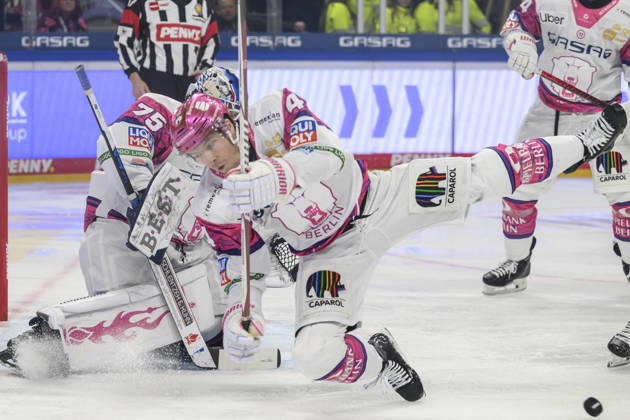Ice hockey, DEL, Eisbären Berlin v Grizzlys Wolfsburg