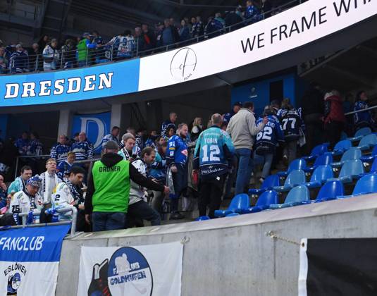 Ice hockey, DEL2, Dresdner Eislöwen v Blue Devils Weiden; the Joynext Arena in Dresden has to be evacuated