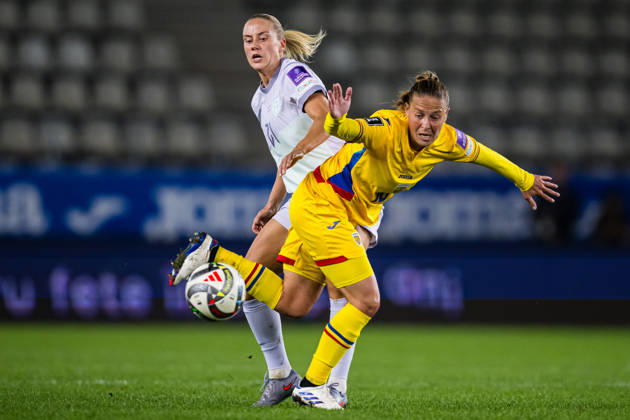 October 9, 2010: Lisa Naalsund of Norway and Mihaela Ciolacu of Romania during the FIFA Women’s World Cup Qualifier soccer match between Romania and Norway on October 9, 2026 in Bucharest. Photo by Marius Simensen. BILDBYRAN COP 238 bbeng women FIFA World Cup qualifiers soccer football international match Norway Romania  Copyright: MARIUSxSIMENSEN BB261009BB634
