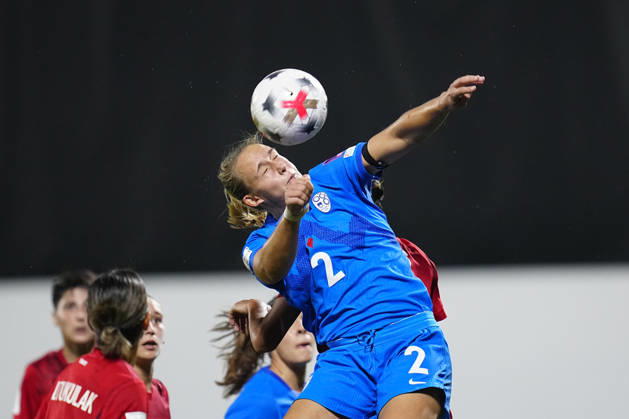 Turkiye v Slovenia - FIFA Women™s World Cup 2027 European Qualifiers Play-offs Round 1: First Leg ISTANBUL, TURKEY - OCTOBER 9: Lana Golob of Slovenia heads the ball during the FIFA Women s World Cup 2027 European Qualifiers Play-offs Round 1 First Leg between Turkiye and Slovenia at Pendik Stadyumu on October 9, 2026 in Istanbul, Turkey. Istanbul Pendik Stadyumu Turkey Copyright: xYagizxGurtug PSxImagesxYagizxGurtug PSxImagesx