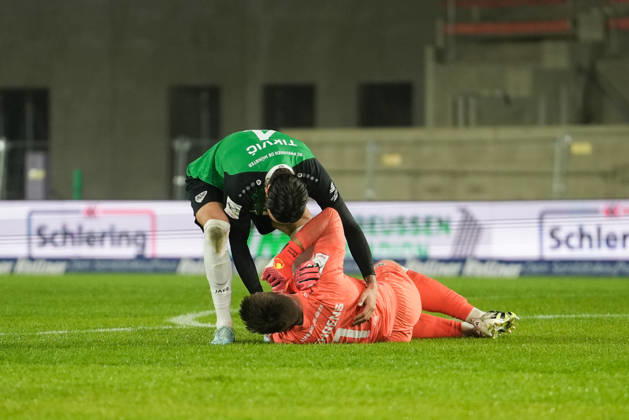 Germany 3rd Division 2026–2027, Matchday 8: SC Preußen Münster vs. Rot-Weiß Essen, Friday, October 9, 2026, LVM Preußenstadion, Münster, North Rhine-Westphalia, Germany; Injury: Morten Behrens (SC Preußen Münster), 1; Antonio Tikvic (SC Preußen Münster), 4 Copyright: xMerlexKölkingx