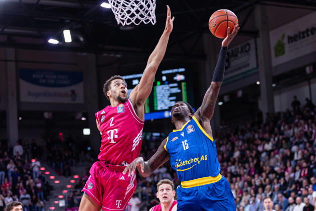 easyCredit Basketball Bundesliga, Telekom Baskets Bonn vs. Science City Jena, October 9, 2026: Sacar Anim (Science City Jena) 15 and Alijah Comithier (Telekom Baskets Bonn) 2 easyCredit Basketball Bundesliga, Telekom Baskets Bonn vs. Science City Jena, October 9, 2026, Telekom Dome Bonn Copyright: xBEAUTIFULxSPORTS Derixx