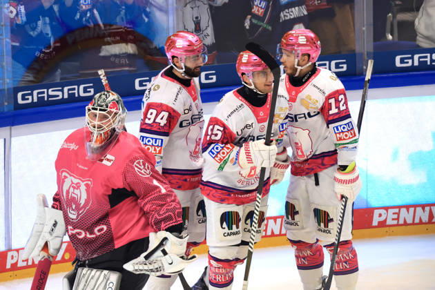 October 9, 2026, DEU, GER, Ice Hockey, Match Day, 2026–27 Season, Berlin, Eisbären Berlin vs. Grizzly Wolfsburg 1–0 (goal by Frederik Tiffels), Eisbären Berlin 95, Eisbären Player Circle, Celebration, cheering, joy, happiness, happy, positive emotions, Dustin Strahlmeier, Grizzly Wolfsburg 1, nordphoto GmbH, Engler, City, Über Arena, State, Country Copyright: xNordphotox xEnglerx