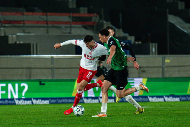 October 9, 2026, 3rd Division, Matchday 8, SC Preußen Münster vs. Rot Weiss Essen at the LVM Preußenstadion; Semir Telalovic (Essen) is held back. IMPORTANT NOTICE: In accordance with DFB and DFL regulations, it is prohibited to use or allow the use of photographs taken in the stadium and or during the game in the form of sequential images and or video-like photo series Copyright: xJordyxFourgonx