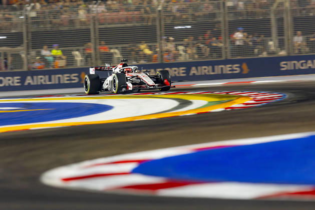 RECORD DATE NOT STATED 9th October 2026; Marina Bay, Singapore; Formula 1, Singapore Grand Prix, Free Practice and Sprint Qualifying Day; Esteban Ocon (31) of France and TGR Haas F1 Team during qualifying StephenxBlackberry