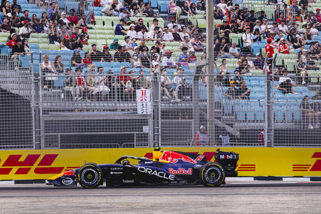 October 9, 2026, Singapore, Kaohsiung City, Singapore: ISACK HADJAR of Oracle Red Bull Racing sets the eighth-fastest lap time during FP1 of the 2026 Formula 1 Singapore Grand Prix at Marina Bay Street Circuit in Singapore. Singapore Singapore - ZUMAh201 20261009_zsp_h201_021 Copyright: xYichinxHoux