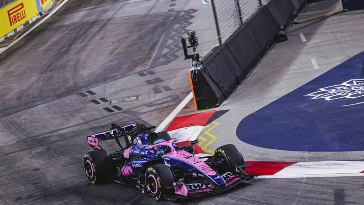 October 9, 2026, Singapore, Kaohsiung City, Singapore: PIERRE GASLY of BWT Alpine Formula One Team qualifies 10th during Sprint Qualifying of the 2026 Formula 1 Singapore Grand Prix at Marina Bay Street Circuit in Singapore. Singapore Singapore - ZUMAh201 20261009_zsp_h201_029 Copyright: xYichinxHoux