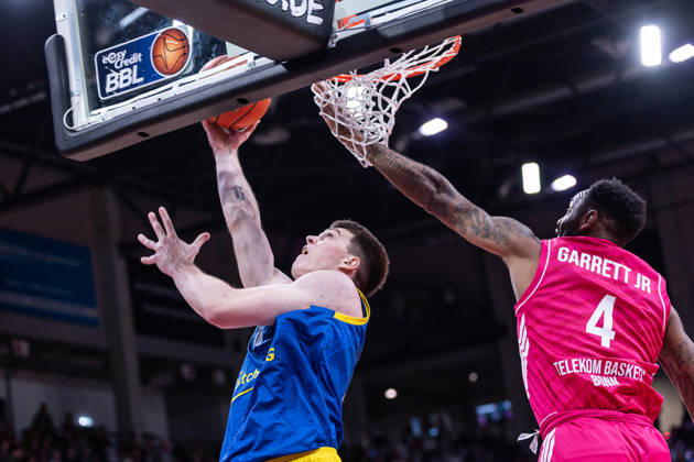 easyCredit Basketball Bundesliga, Telekom Baskets Bonn vs. Science City Jena, October 9, 2026; Christian Skladanowski (Science City Jena) 10 and Jeff Garrett (Telekom Baskets Bonn) 4; easyCredit Basketball Bundesliga, Telekom Baskets Bonn vs. Science City Jena, October 9, 2026, Telekom Dome Bonn Copyright: xBEAUTIFULxSPORTS Derixx