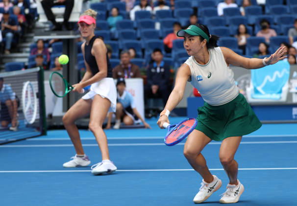 (261010) -- BEIJING, Oct. 10, 2026 -- Erin Routliffe Aldila Sutjiadi (R) compete during the women s doubles semifinal match between Katerina Siniakova (the Czech Republic) Zhang Shuai (China) and Erin Routliffe (New Zealand) Aldila Sutjiadi (Indonesia) at 2026 China Open tennis tournament in Beijing, China, Oct. 10, 2026. ) (SP)CHINA-BEIJING-TENNIS-CHINA OPEN-WOMEN S DOUBLES (CN) ZhangxChenlin 