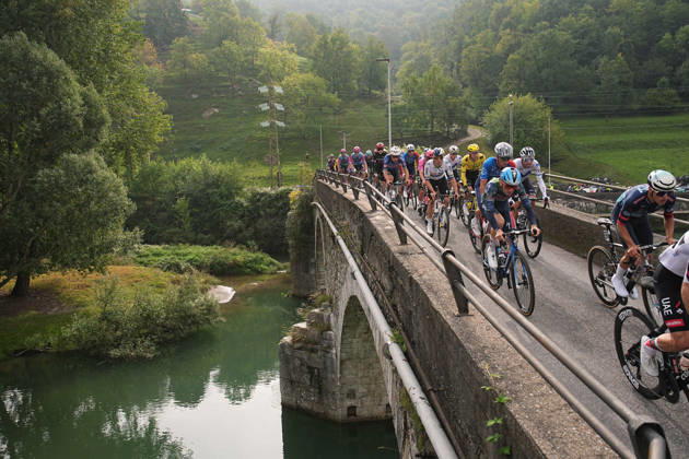 The race Belgium s Remco Evenepoel of Red Bull - Bora (c) during the 120th edition of the Il Lombardia, Tour of Lombardy cycling race, a 239 km one day race from Bergamo to Como on October 10, 2026, Italy.  Copyright: xMarcoxAlpozzi LaPressex