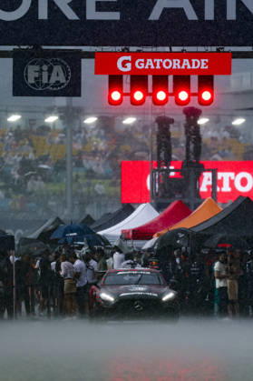 F1 - SINGAPORE GRAND PRIX 2026 starting grid, safety car, rain, pluie, during the 2026 Formula 1 Singapore Grand Prix, 17th round of the 2026 Formula One World Championship, WM, Weltmeisterschaft from October 9 to 11, 2026 on the Marina Bay Street Circuit, in Singapore, Singapore - SingaporeSingapore Copyright: xDPPIx