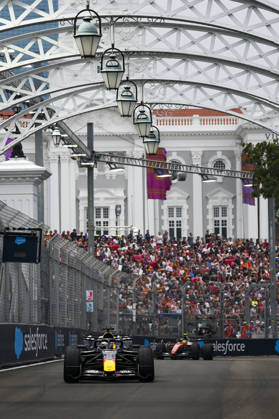 F1 - SINGAPORE GRAND PRIX 2026 03 VERSTAPPEN Max (nld), Red Bull Racing Ford RB22, action, rain, pluie, during the 2026 Formula 1 Singapore Grand Prix, 17th round of the 2026 Formula One World Championship, WM, Weltmeisterschaft from October 9 to 11, 2026 on the Marina Bay Street Circuit, in Singapore, Singapore - SingaporeSingapore Copyright: xDPPIx