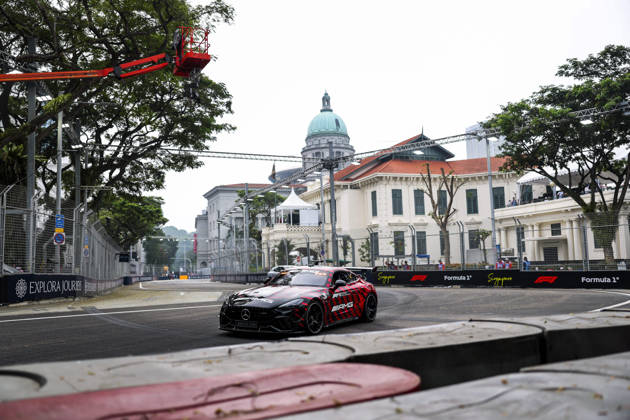 F1 - SINGAPORE GRAND PRIX 2026 Safety car, rain, pluie, during the 2026 Formula 1 Singapore Grand Prix, 17th round of the 2026 Formula One World Championship, WM, Weltmeisterschaft from October 9 to 11, 2026 on the Marina Bay Street Circuit, in Singapore, Singapore - SingaporeSingapore Copyright: xDPPIx