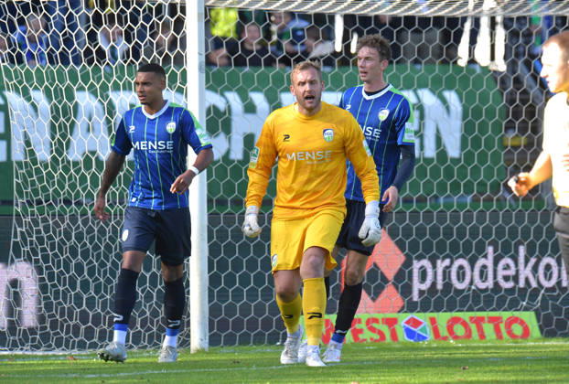 October 10, 2026, GER, Soccer, Regionalliga West, 2026–2027 Season, Matchday 12, Ohlendorf Stadium in Heidewald, Gütersloh FC vs. SF Siegen 0–5 Jarno Peters, FC Gütersloh, Action, Single Frame, Landscape, Facial Expressions, Gestures, Goalkeeper, Keeper,