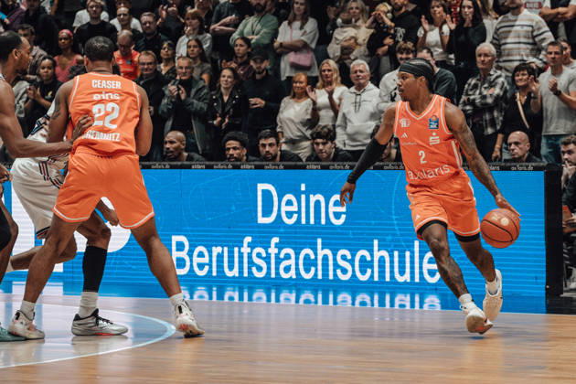 easyCredit Basketball Bundesliga, Matchday 5, Niners Chemnitz vs. Bayern Munich, October 10, 2026, starting at 4:00 p.m., Chemnitz, Chemnitz Arena. In photo 02: Stefan Smith. easyCredit Basketball Bundesliga, Matchday 5, Niners Chemnitz vs. Bayern Munich, Chemnitz, Saxony, Germany Copyright: xEHLxMedia MichelxKöhlerx 20261010-Niners-Chemnitz-Bayern-M__nchen-008
