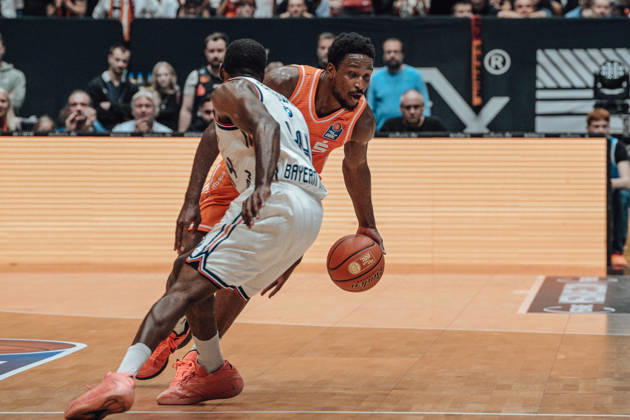 easyCredit Basketball Bundesliga, Matchday 5, Niners Chemnitz vs. Bayern Munich, October 10, 2026, starting at 4:00 p.m., Chemnitz, Chemnitz Arena. In Photo 01: Phlandrous Fleming Jr., easyCredit Basketball Bundesliga, Matchday 5, Niners Chemnitz vs. Bayern Munich, Chemnitz, Saxony, Germany Copyright: xEHLxMedia MichelxKöhlerx 20261010-Niners-Chemnitz-Bayern-M__nchen-049