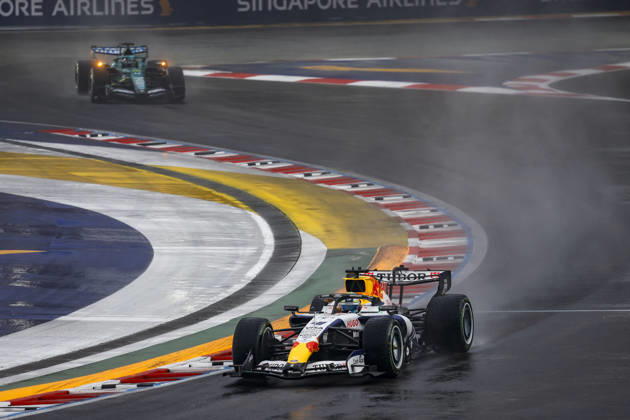 F1 - SINGAPORE GRAND PRIX 2026 41 LINDBLAD Arvid (gbr), Visa Cash App RB F1 Team VCARB03, action during the 2026 Formula 1 Singapore Grand Prix, 17th round of the 2026 Formula One World Championship, WM, Weltmeisterschaft from October 9 to 11, 2026 on the Marina Bay Street Circuit, in Singapore, Singapore - SingaporeSingapore  Copyright: xJulienxDelfossex