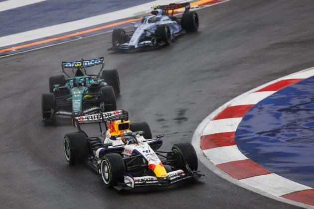 F1 - SINGAPORE GRAND PRIX 2026 41 LINDBLAD Arvid (gbr), Visa Cash App RB F1 Team VCARB03, action during the 2026 Formula 1 Singapore Grand Prix, 17th round of the 2026 Formula One World Championship, WM, Weltmeisterschaft from October 9 to 11, 2026 on the Marina Bay Street Circuit, in Singapore, Singapore - SingaporeSingapore  Copyright: xJulienxDelfossex