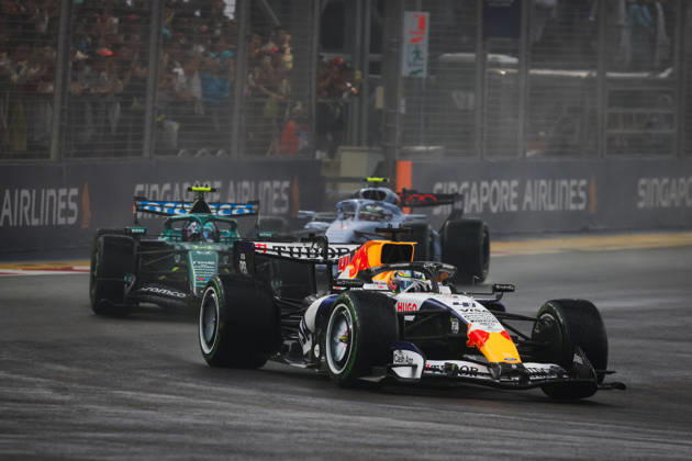 F1 - SINGAPORE GRAND PRIX 2026 41 LINDBLAD Arvid (gbr), Visa Cash App RB F1 Team VCARB03, action during the 2026 Formula 1 Singapore Grand Prix, 17th round of the 2026 Formula One World Championship, WM, Weltmeisterschaft from October 9 to 11, 2026 on the Marina Bay Street Circuit, in Singapore, Singapore - SingaporeSingapore  Copyright: xANTONINxVINCENTx