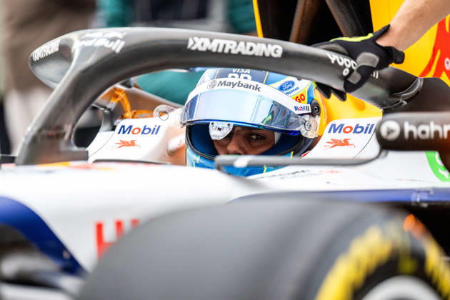 F1 - SINGAPORE GRAND PRIX 2026 41 LINDBLAD Arvid (gbr), Visa Cash App RB F1 Team VCARB03, action during the 2026 Formula 1 Singapore Grand Prix, 17th round of the 2026 Formula One World Championship, WM, Weltmeisterschaft from October 9 to 11, 2026 on the Marina Bay Street Circuit, in Singapore, Singapore - SingaporeSingapore  Copyright: xALBERTOxVIMERCATIx