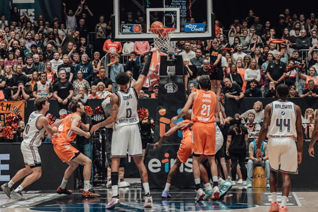 easyCredit Basketball Bundesliga, Matchday 5, Niners Chemnitz vs. Bayern Munich, October 10, 2026, starting at 4:00 p.m., Chemnitz, Chemnitz Arena. In the photo: 00 taking a free throw. easyCredit Basketball Bundesliga, Matchday 5, Niners Chemnitz vs. Bayern Munich, Chemnitz, Saxony, Germany Copyright: xEHLxMedia MichelxKöhlerx 20261010-Niners-Chemnitz-Bayern-M__nchen-126