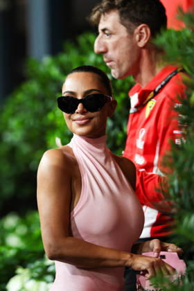 SINGAPORE, SINGAPORE - OCTOBER 10: Kim Kardashian at qualifying for F1 Grand Prix race of Singapore at Marina Bay Street Circuit on October 10, 2026 in Singapore, Singapore. (Photo by Qian Jun SPP-Paddocker) Copyright: xQianxJun SPP-Paddockerx Sportspressphoto_SPR251280