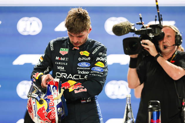 SINGAPORE, SINGAPORE - OCTOBER 10: Max Verstappen of the Netherlands and Oracle Red Bull Racing being after qualifying for F1 Grand Prix race of Singapore at Marina Bay Street Circuit on October 10, 2026 in Singapore, Singapore. (Photo by Qian Jun SPP-Paddocker) Copyright: xQianxJun SPP-Paddockerx Sportspressphoto_SPR251330