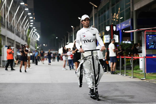 SINGAPORE, SINGAPORE - OCTOBER 10: Sergio Perez of Mexico and Cadillac Formula 1 Team at qualifying for F1 Grand Prix race of Singapore at Marina Bay Street Circuit on October 10, 2026 in Singapore, Singapore. (Photo by Qian Jun SPP-Paddocker) Copyright: xQianxJun SPP-Paddockerx Sportspressphoto_SPR251363