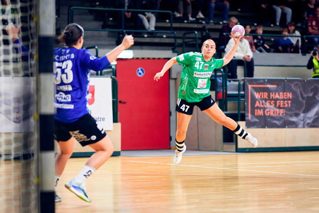 Kerstin Sander, SG Nürtingen-Zizishausen, 53, ANOUK NIEUWENWEG, Füchse Berlin, 47, GER, Women s Handball Bundesliga 2, Füchse Berlin vs. SG Nürtingen-Zizishausen, 2026–27 season, Matchday 5, October 10, 2026, GER, Women’s Handball Bundesliga 2, Fuechse Berlin vs. SG Nuertingen Zizishausen, 2026–27 season, Matchday 5, October 10, 2026, Berlin Copyright: xClaudiusxRauch,xEibner-Pressefotox xClaudiusxRauchx EP_CRH