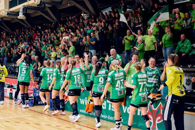Fuechse Berlin celebrate a draw, GER, Women s Handball Bundesliga 2, Fuechse Berlin vs. SG Nürtingen-Zizishausen, 2026–27 season, Matchday 5, October 10, 2026, GER, Women’s Handball Bundesliga 2, Füchse Berlin vs. SG Nürtingen-Zizishausen, 2026–27 season, Matchday 5, October 10, 2026, Berlin Copyright: xEibner-Pressefotox xClaudiusxRauchx EP_CRH