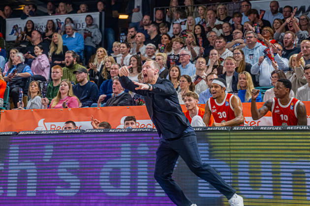 1 Basketball Bundesliga, easyCredit BBL, 2026–2027 Season, Men s Division, Regular Season, Matchday 5, October 10, 2026, RASTA Vechta vs. ratiopharm Ulm: Christian Held, head coach of RASTA Vechta, shows emotion during the game at the RASTA Dome in Vechta, Lower Saxony, Germany