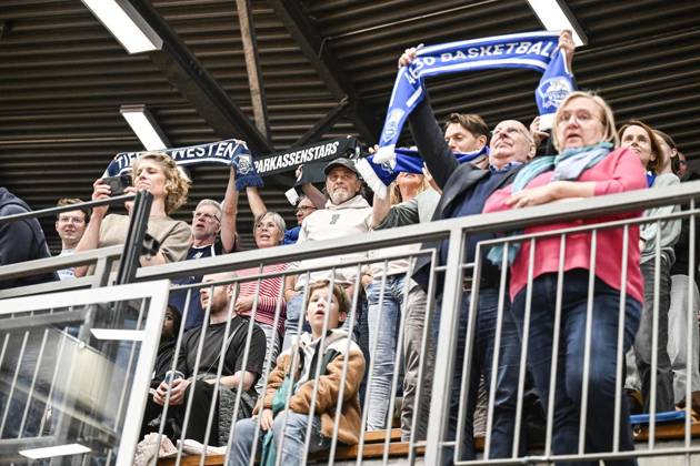 Basketball 2nd Bundesliga ProA VfL Sparkassen Stars Bochum vs. BG Göttingen ** FOR EDITORIAL USE ONLY ** EDITORIAL USE ONLY ** p VfL Sparkassen Stars Bochum, in blue and white, will play against BG Göttingen, in purple, on Saturday, October 10, 2026, in the Basketball 2 Bundesliga ProA at the Rundsporthalle in Bochum, Germany (North Rhine-Westphalia), Bochum. Copyright VladimirxWegener Copyright: VladimirxWegener doc87z1d5i5cvr7ac86q2z ,EDITORIAL USE ONLY Copyright: VladimirxWegener