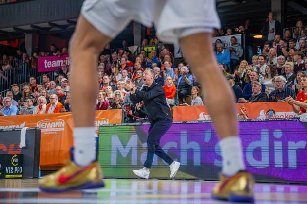 1 Basketball Bundesliga, easyCredit BBL, 2026–2027 Season, Men s Division, Regular Season, Matchday 5, October 10, 2026, RASTA Vechta vs. ratiopharm Ulm: Christian Held, head coach of RASTA Vechta, shows emotion during the game at the RASTA Dome in Vechta, Lower Saxony, Germany
