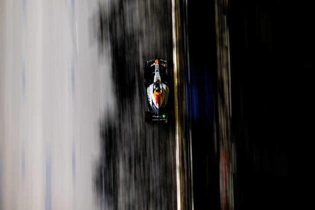 F1 - SINGAPORE GRAND PRIX 2026 41 LINDBLAD Arvid (gbr), Visa Cash App RB F1 Team VCARB03, action during the 2026 Formula 1 Singapore Grand Prix, 17th round of the 2026 Formula One World Championship, WM, Weltmeisterschaft from October 9 to 11, 2026 on the Marina Bay Street Circuit, in Singapore, Singapore - SingaporeSingapore  Copyright: xALBERTOxVIMERCATIx